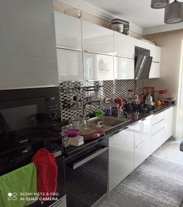 AKRİLİK MUTFAK DOLABI 